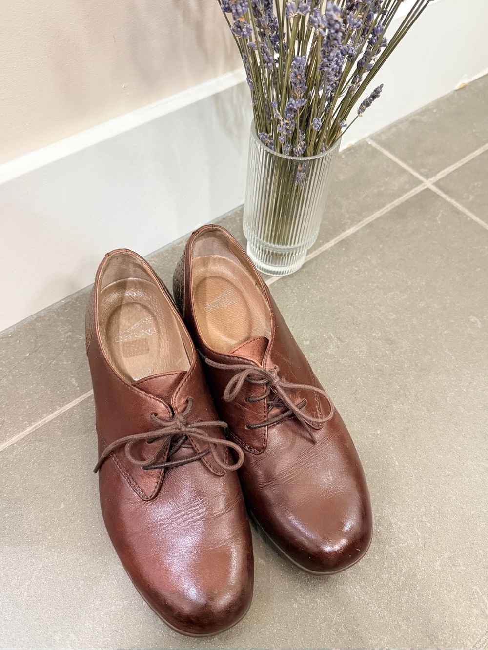 Dansko Women's Brown Leather Lace-Up Oxfords
